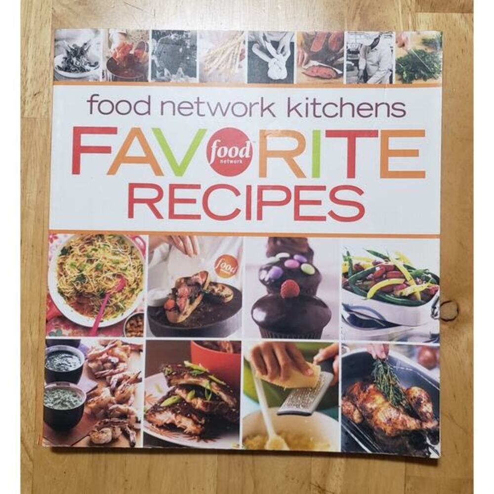 Food‎ Network Kitchens Favorites Recipes Cook Book Published By Meredith Books